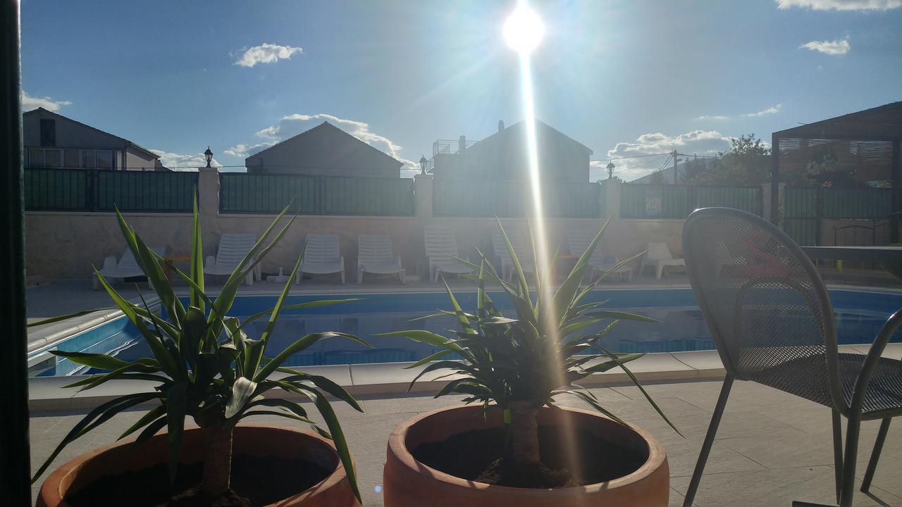 Villa Iva-Dom Kaštela Eksteriør billede